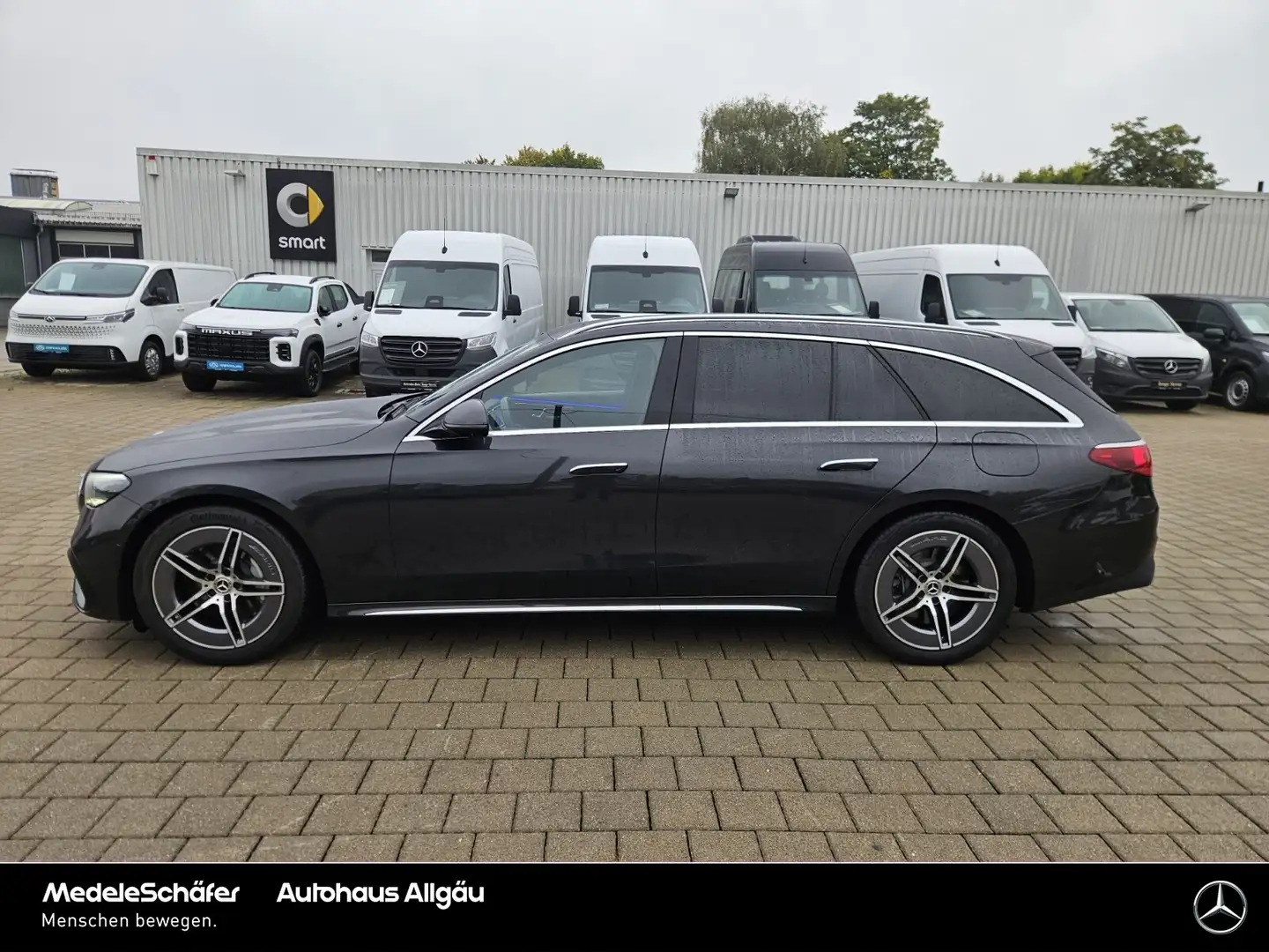 Mercedes-Benz E 300 E 300 T de AMG AHK Distronic Pano 4D D-Light 360 Grau - 2