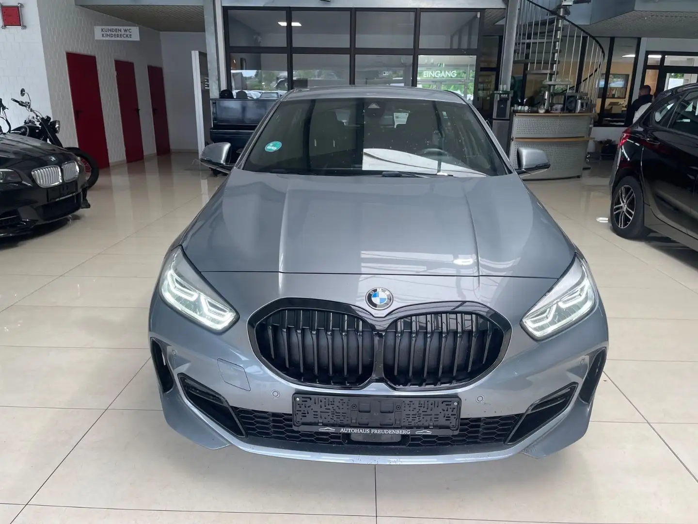 BMW 118 118i Msport 136cv auto Gris - 2
