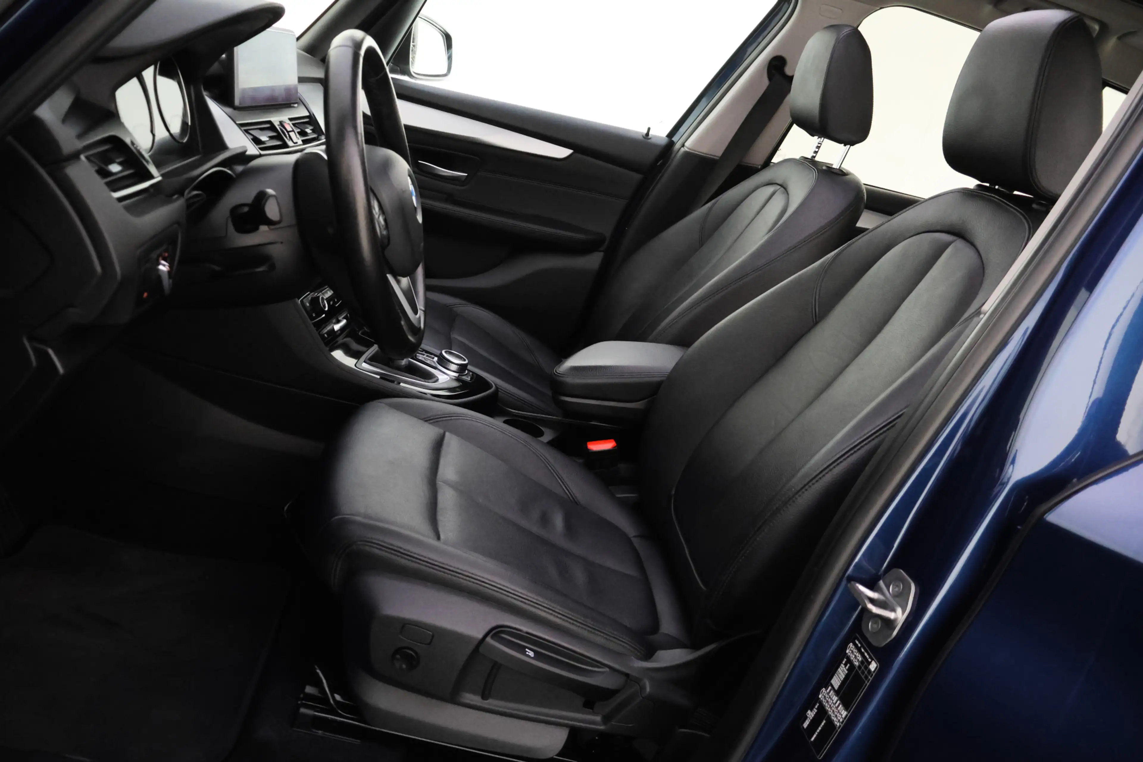 BMW 218 2-serie Gran Tourer 218iA 7p LUXURY Shadow Line PA — photo 10
