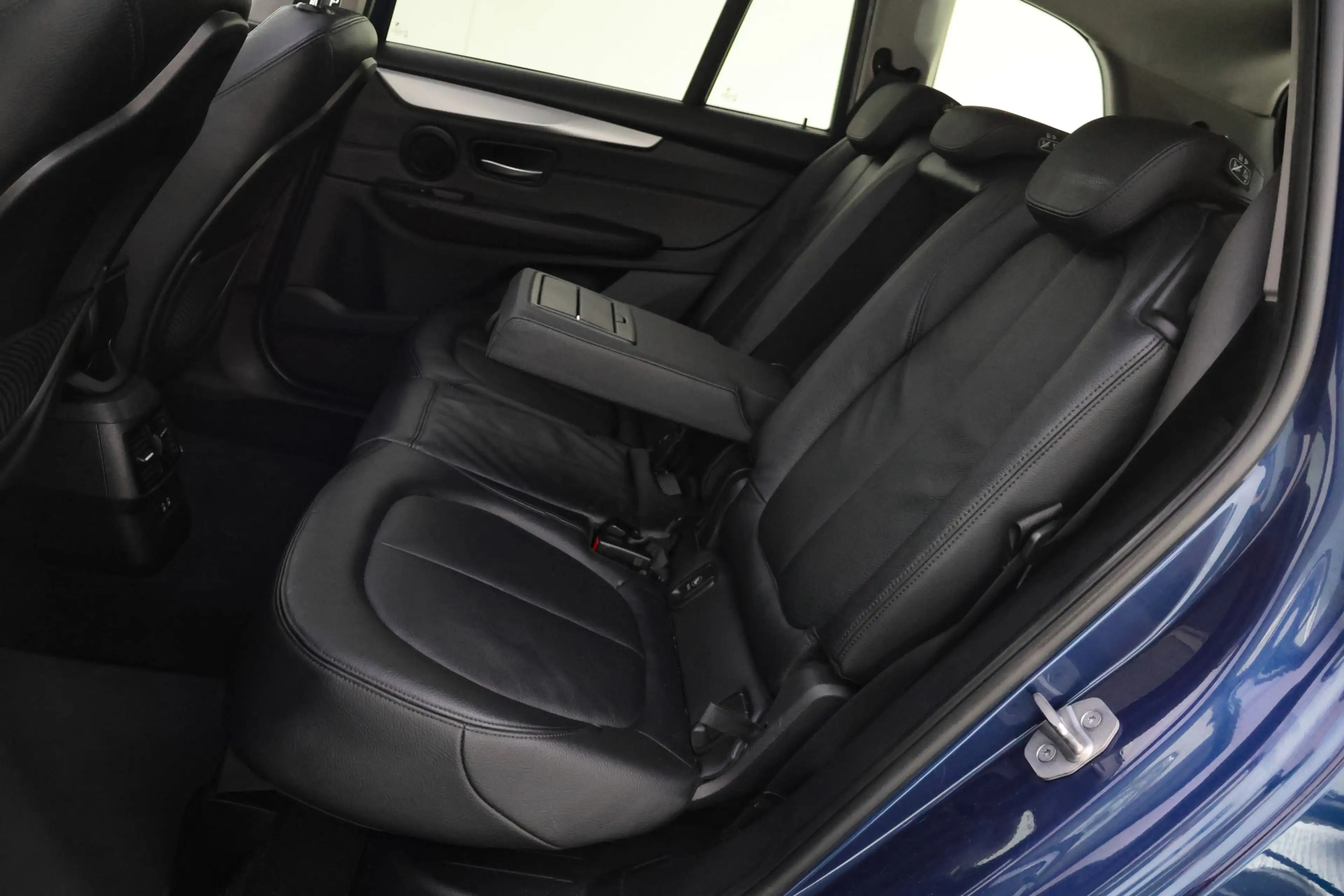 BMW 218 2-serie Gran Tourer 218iA 7p LUXURY Shadow Line PA — photo 11