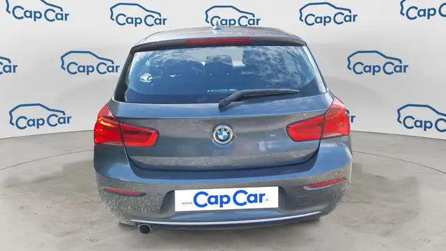 BMW 1 Series view 3