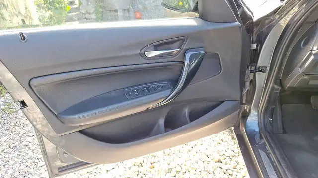 BMW 1 Series view 7