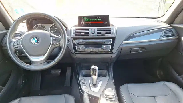 BMW 1 Series view 11