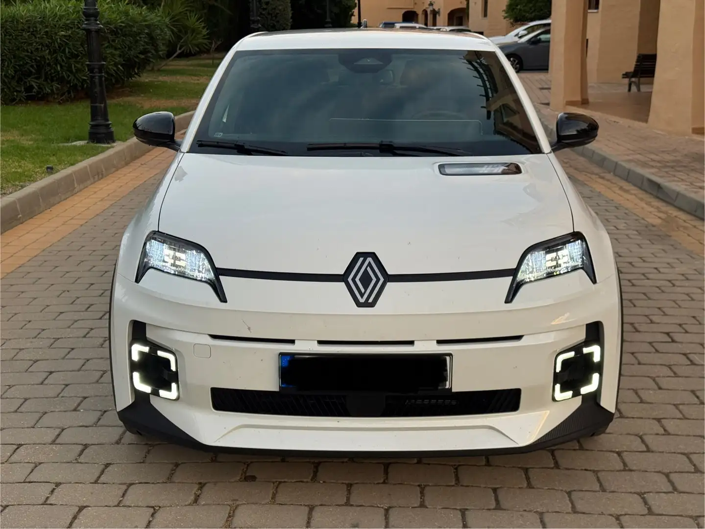 Renault R 5 E-Tech Iconic cinq autonomía confort 110 kW - 2