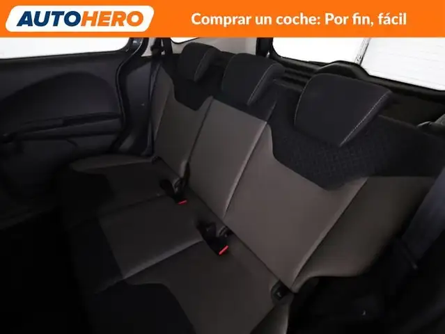 Ford Tourneo Courier view 15