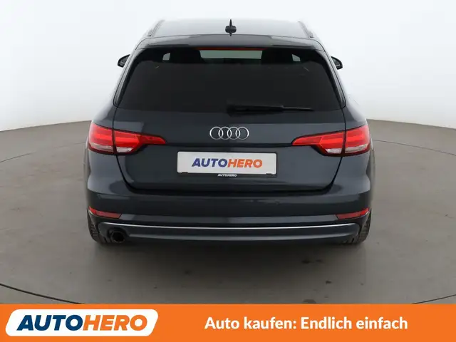 Audi A4 view 5