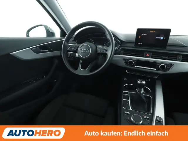Audi A4 view 13
