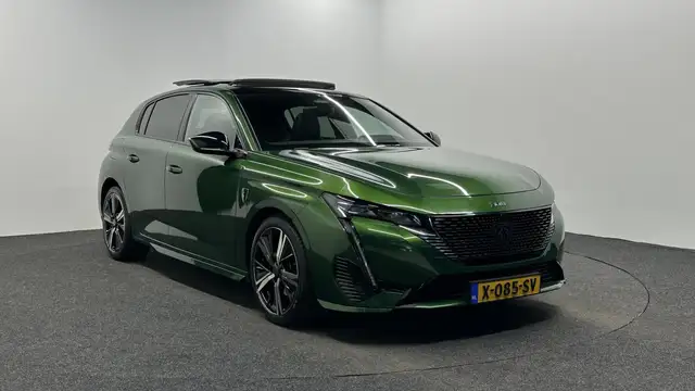 Peugeot 308 view 3