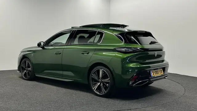 Peugeot 308 view 4