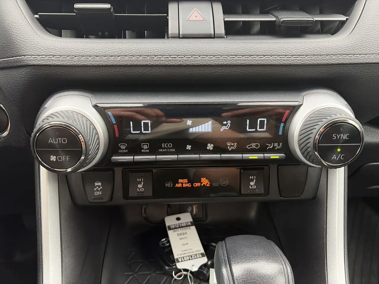 Toyota RAV 4 photo Toyota RAV 4