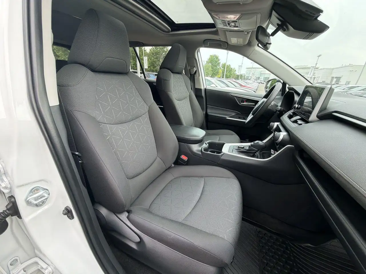 Toyota RAV 4 photo Toyota RAV 4
