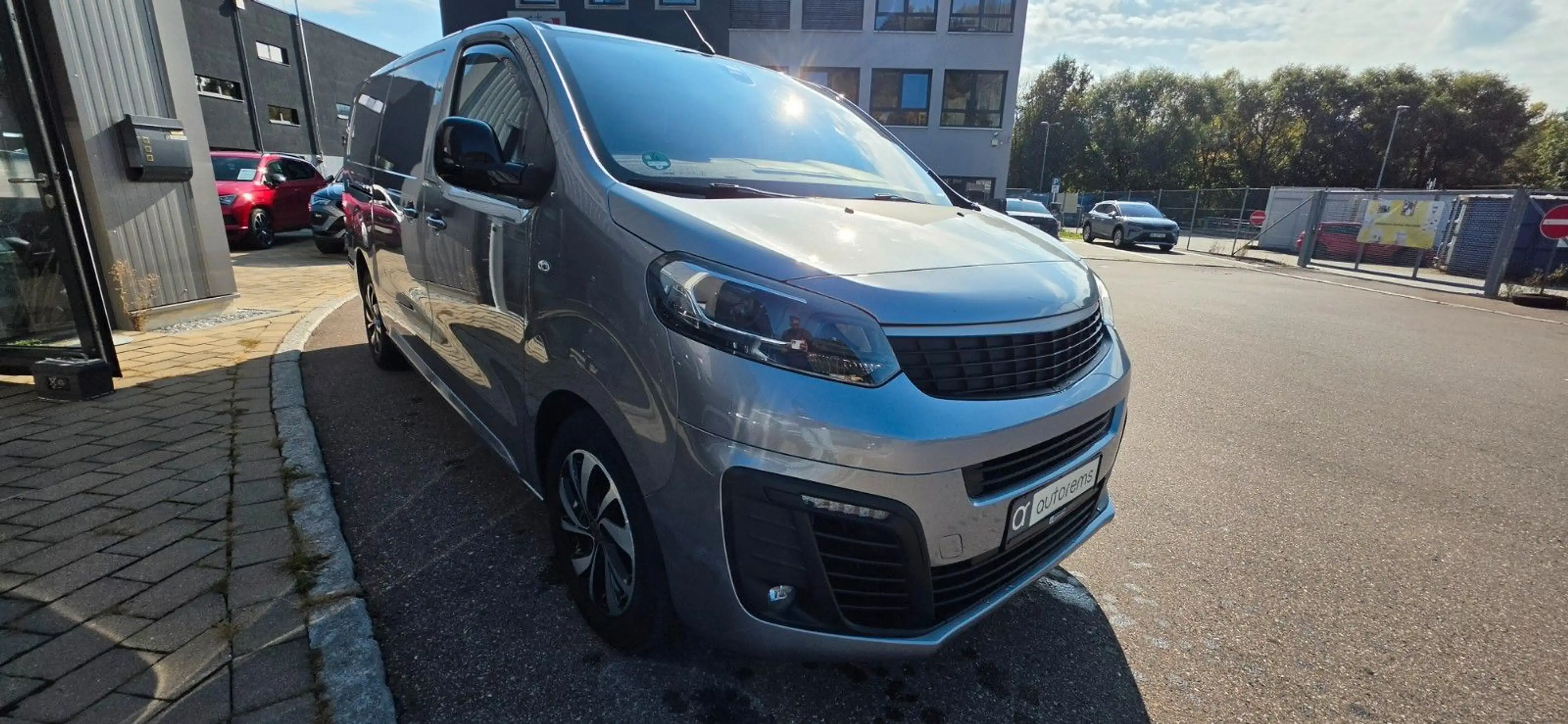 Fiat Scudo L3 SX*STANDHEIZUNG*NAVI*AHK*KLIMAAUTO* — photo 3