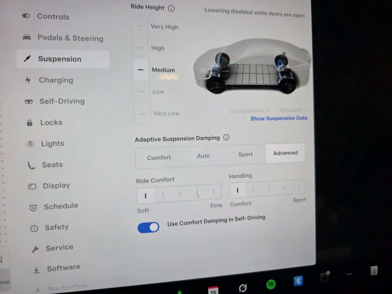 2022 Tesla Model X thumb 13