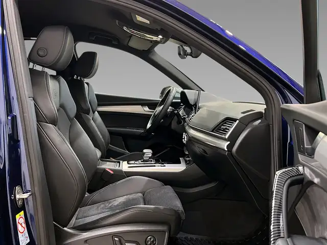 Audi SQ5 view 12