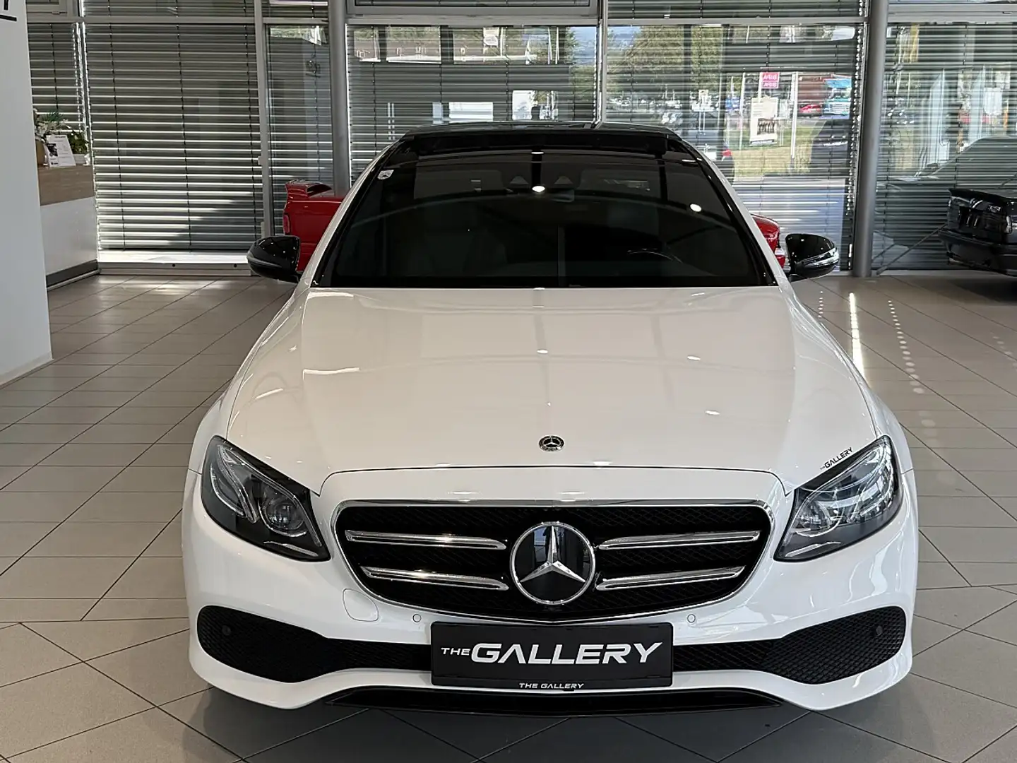 Mercedes-Benz E 220 d Aut.*Panorama*Spur*Totwinkel*Head-Up Weiß - 2
