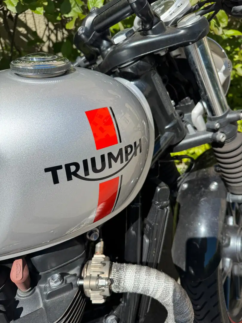 Triumph Street Twin Bonneville Srebrny - 2