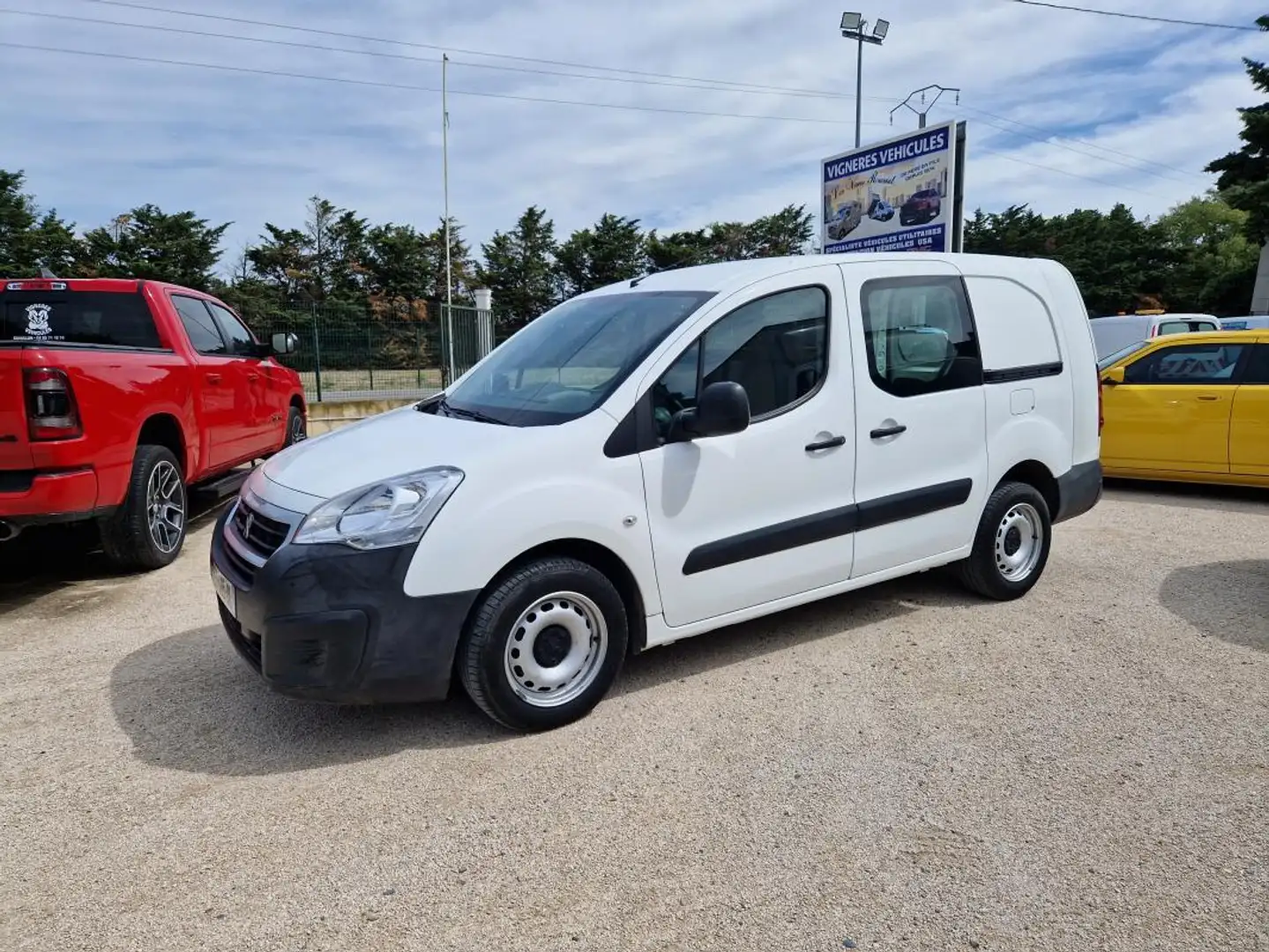 Peugeot Partner CABINE APPROFONDIE 5 PLACES 1.6 HDI - 1