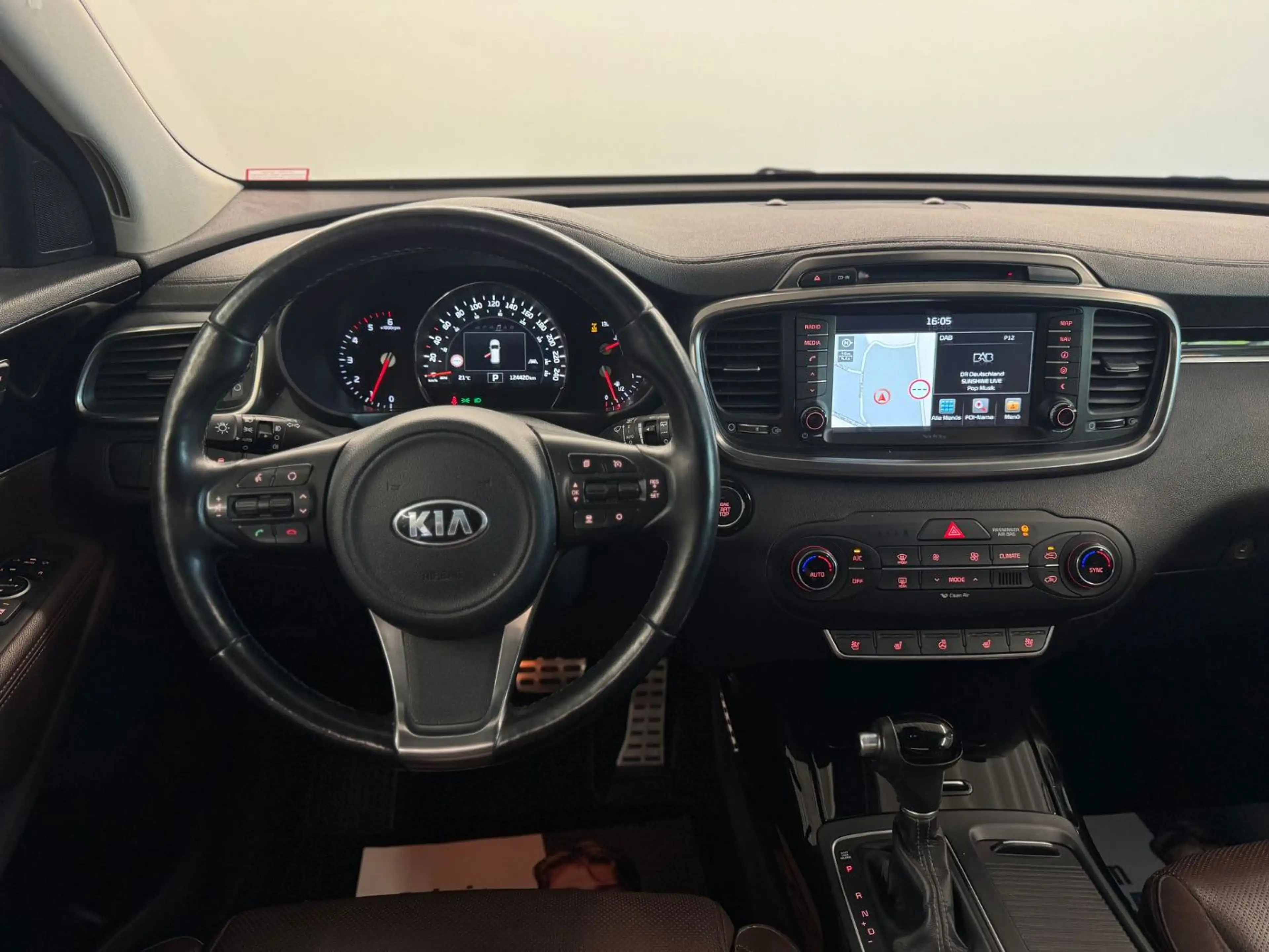 Kia Sorento Platinum Matrix 360 ACC Navi PDC Pano SHZ — photo 13