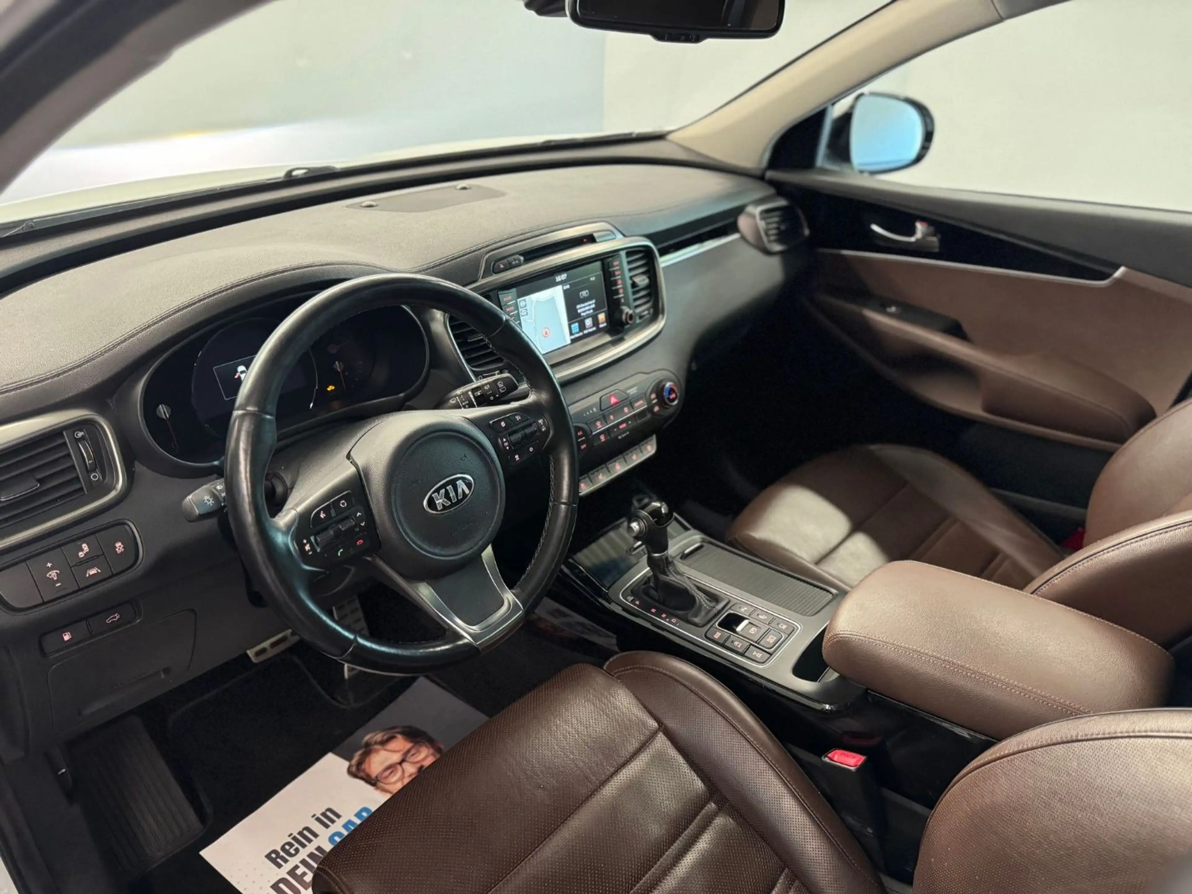 Kia Sorento Platinum Matrix 360 ACC Navi PDC Pano SHZ — photo 11