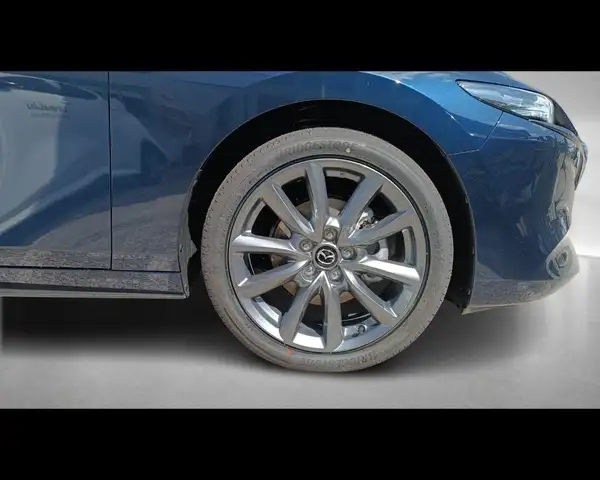 Mazda Mazda3 view 9