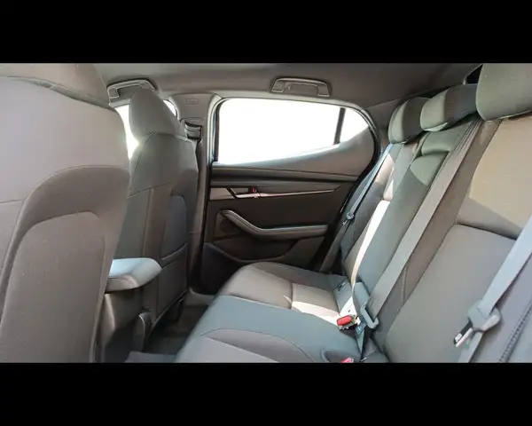 Mazda Mazda3 view 6