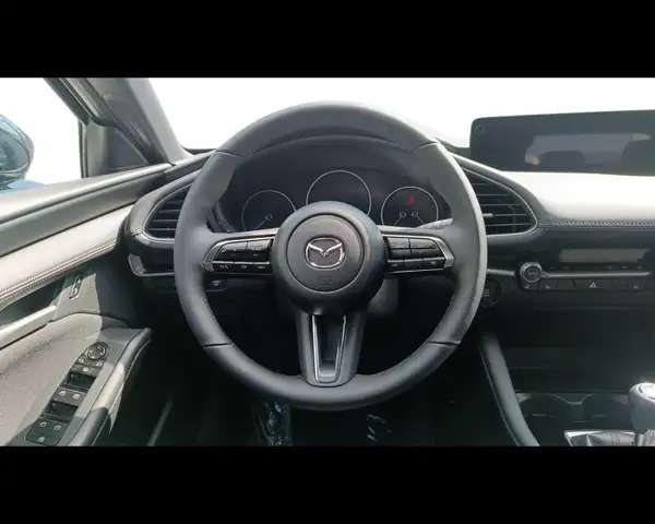 Mazda Mazda3 view 10