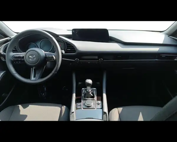 Mazda Mazda3 view 5
