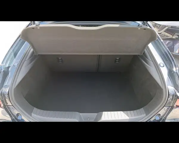 Mazda Mazda3 view 13