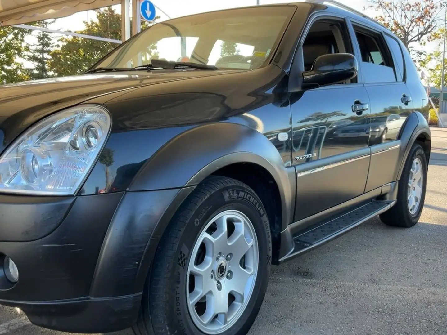 SsangYong Rexton 270XVT PREMIUM AUTO Negro - 2