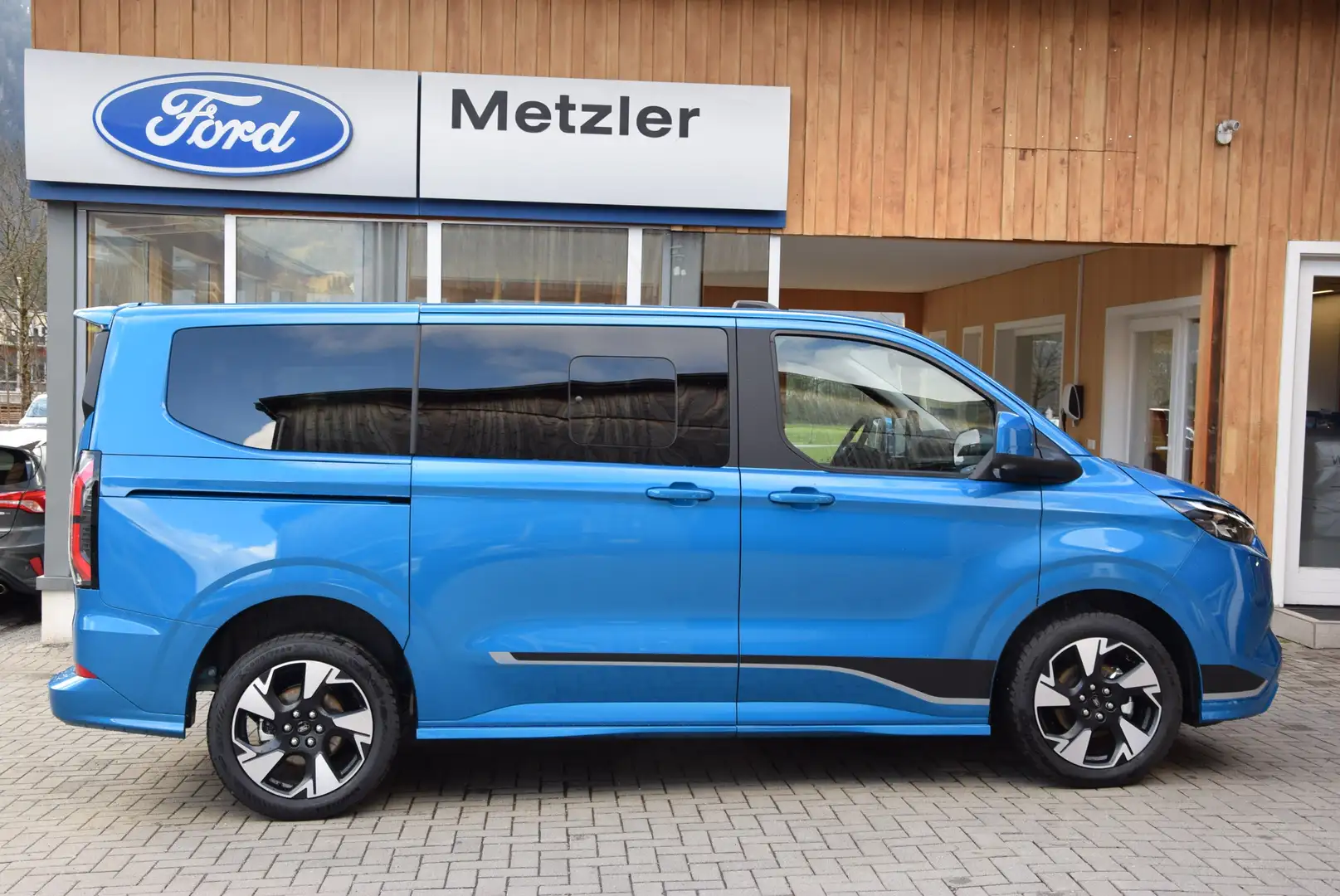 Ford Tourneo Custom **Plug-in Hybrid**340 L1**360° Kamera**ACC**AHK Blau - 1