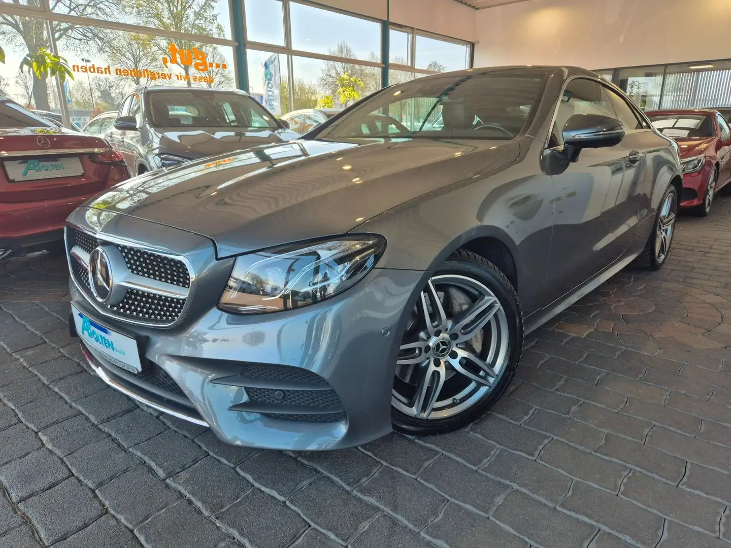 Mercedes-Benz E 450 Coupe 4M-AMG-LED-19"-Comand-Kamera 2.Hand Gri - 2