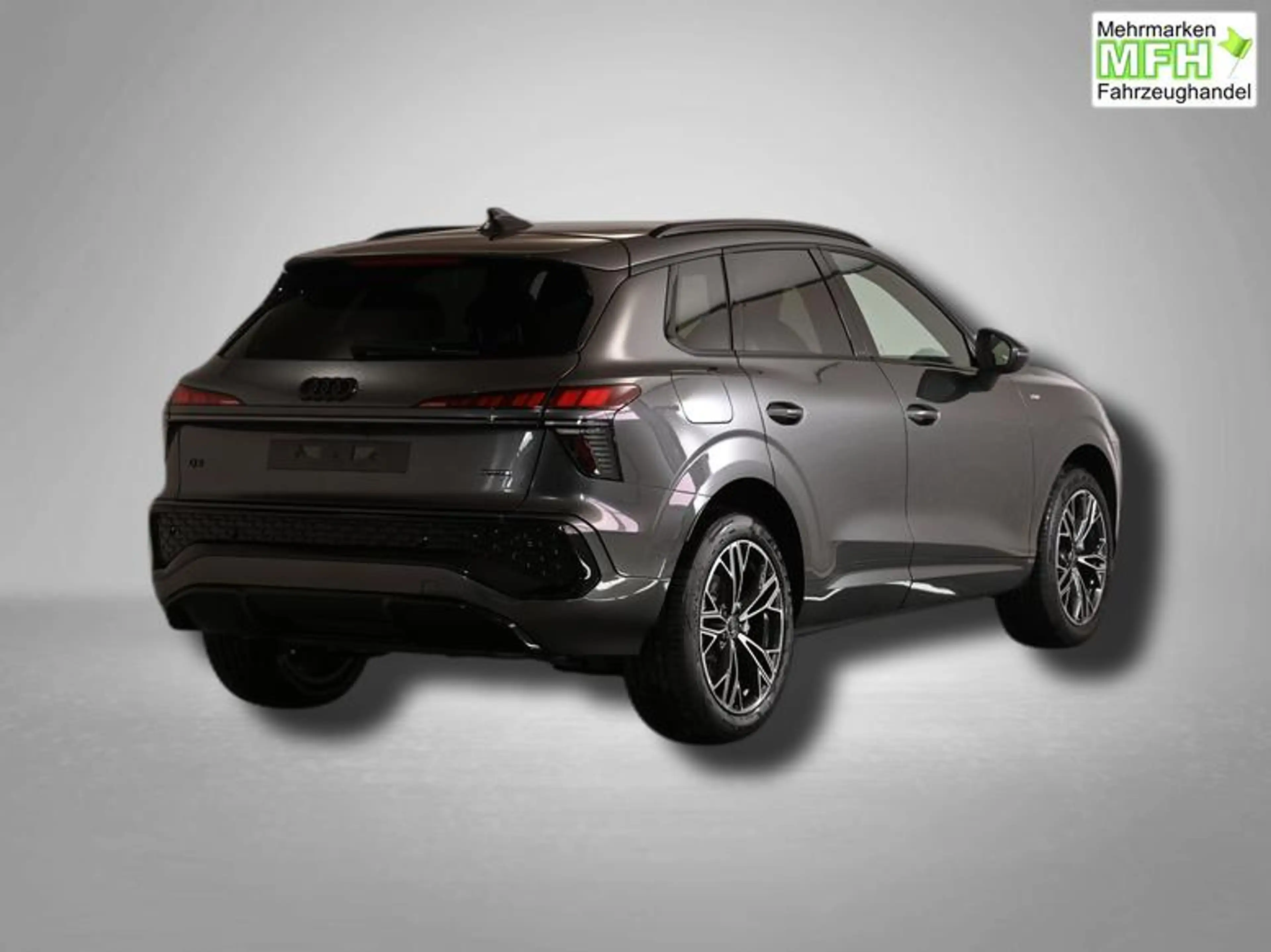 Audi Q3 S line 2.0 TSI 7-Gang DSG 195 kW (265 PS), Aut... — photo 4
