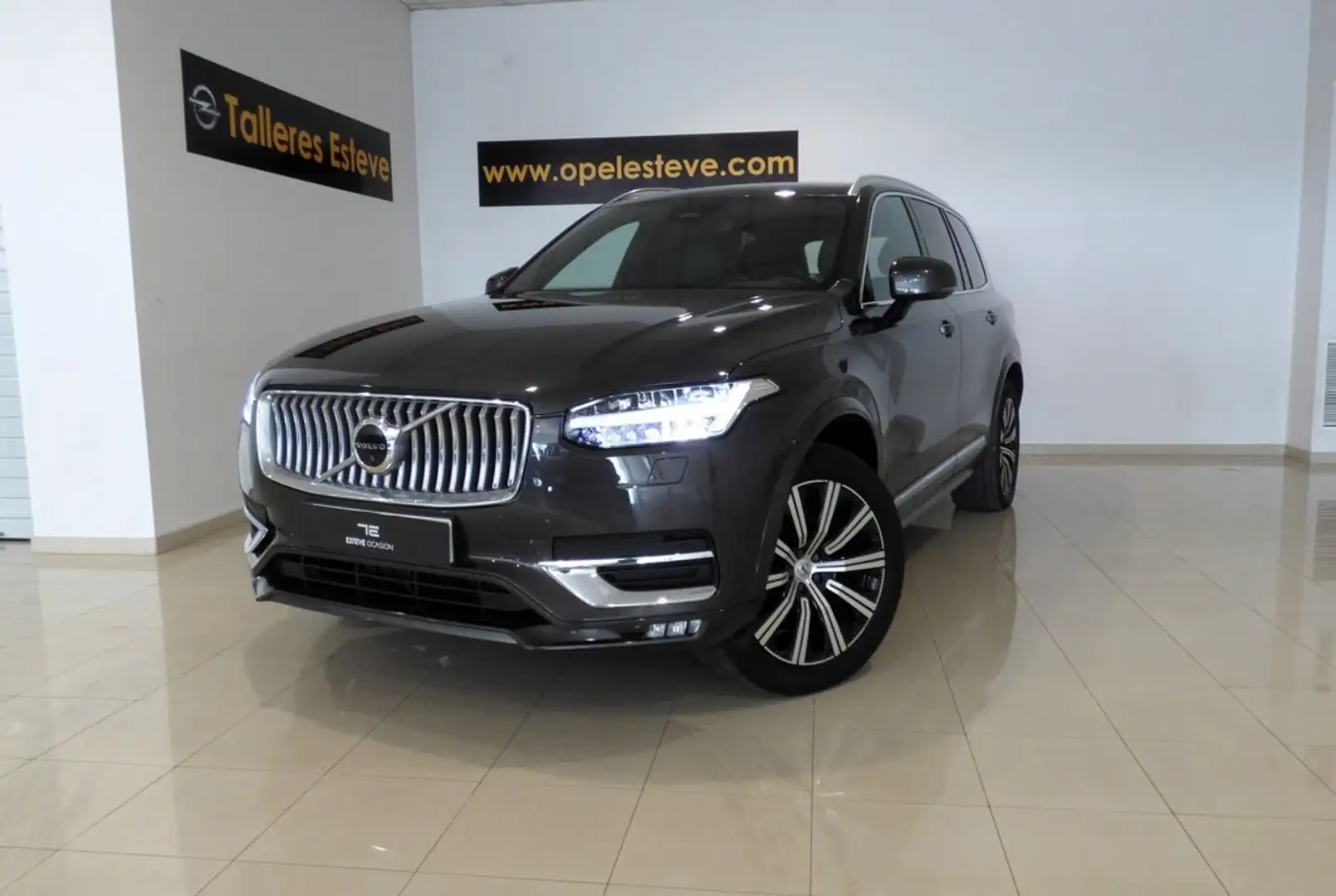Volvo XC90 2.0 B5 D AWD PLUS BRIGHT AUTO Burdeos - 2