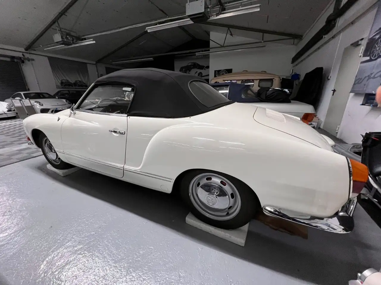 Volkswagen Karmann Ghia Cabrio, Vollrestauration, foto 4