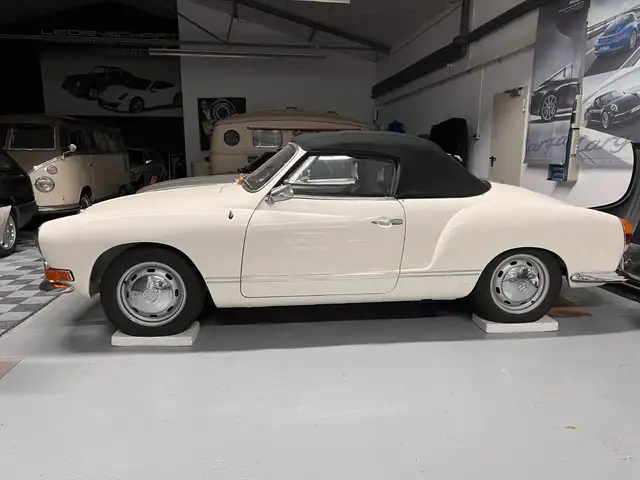Volkswagen Autres Karmann Ghia Cabrio, Vollrestauration