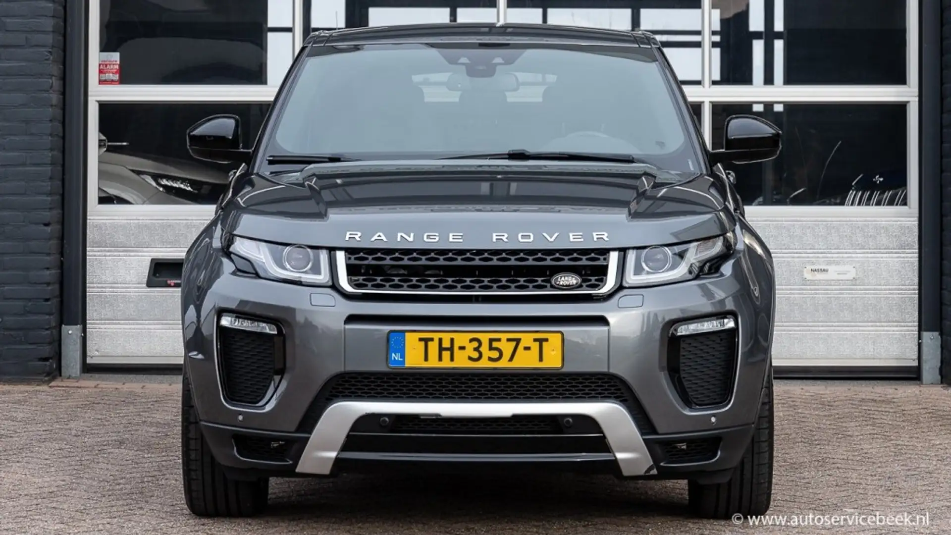 Land Rover Range Rover 2.0 SI4 HSE DYNAMIC Grijs - 2