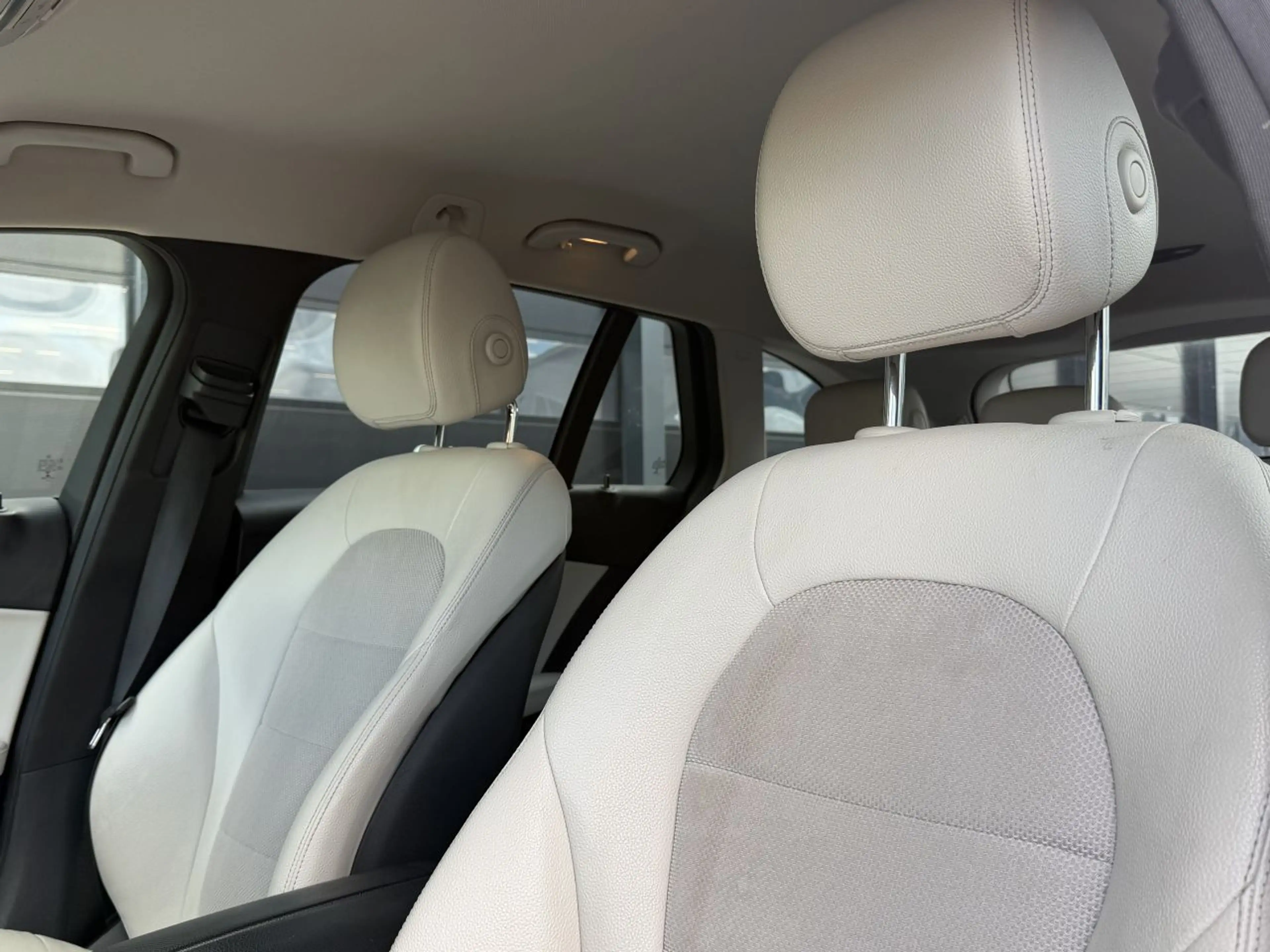 Mercedes-Benz C 250 CDI Navi Clima PDC — photo 8