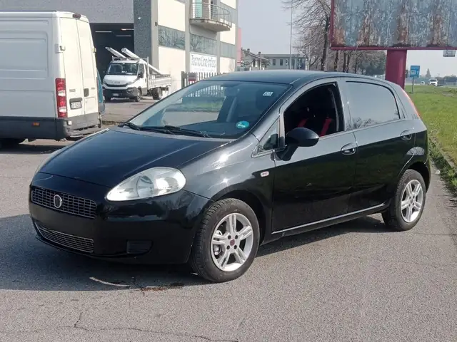 Fiat Grande Punto Grande Punto III 2005 5p 1.4 Active 77cv