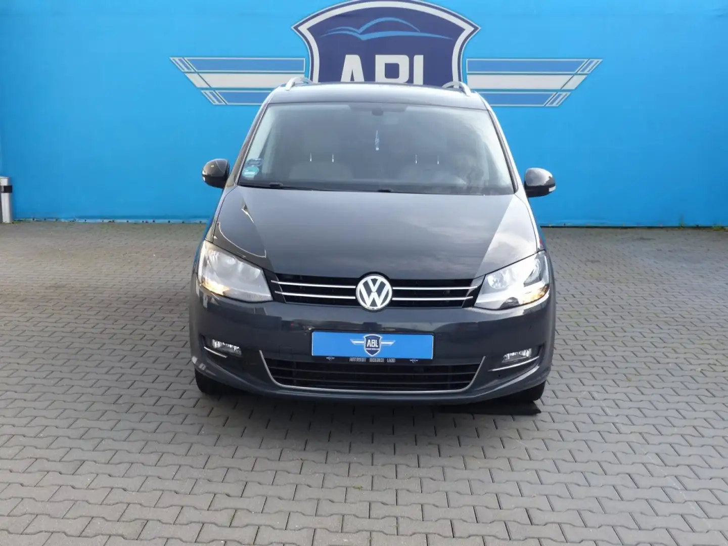 Volkswagen Sharan .2.0TDI.DSG.HIGHLINE.PDC.NAVI.GRA.KLIMA Klima Gris - 2