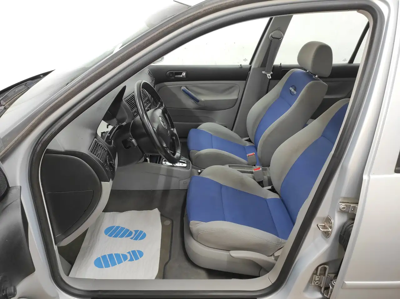 Volkswagen Golf IV 2.0 AUTOMATIK 1-HAND KLIMA ESP SERVO Generation, foto 9