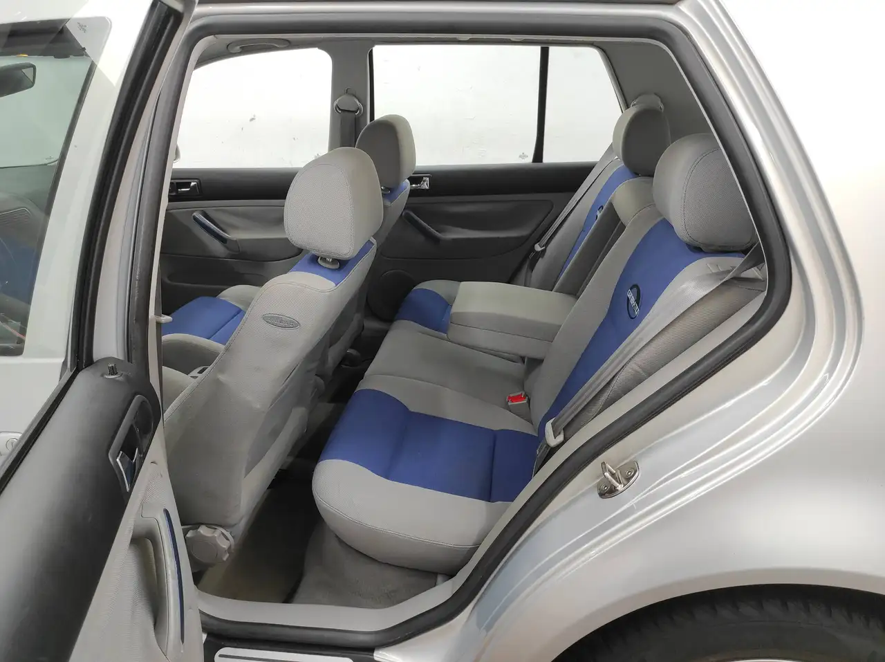 Volkswagen Golf IV 2.0 AUTOMATIK 1-HAND KLIMA ESP SERVO Generation, foto 11