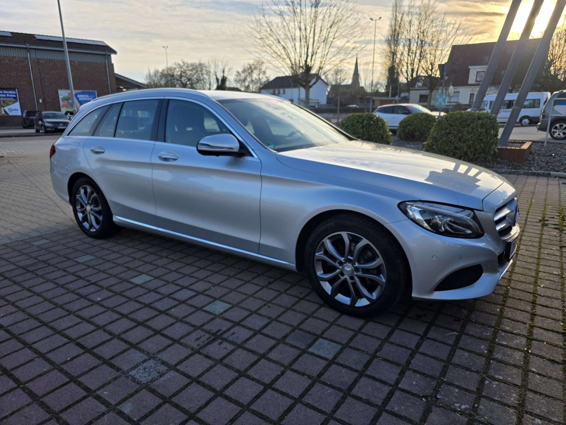 Second hand Mercedes Benz C-Class 180