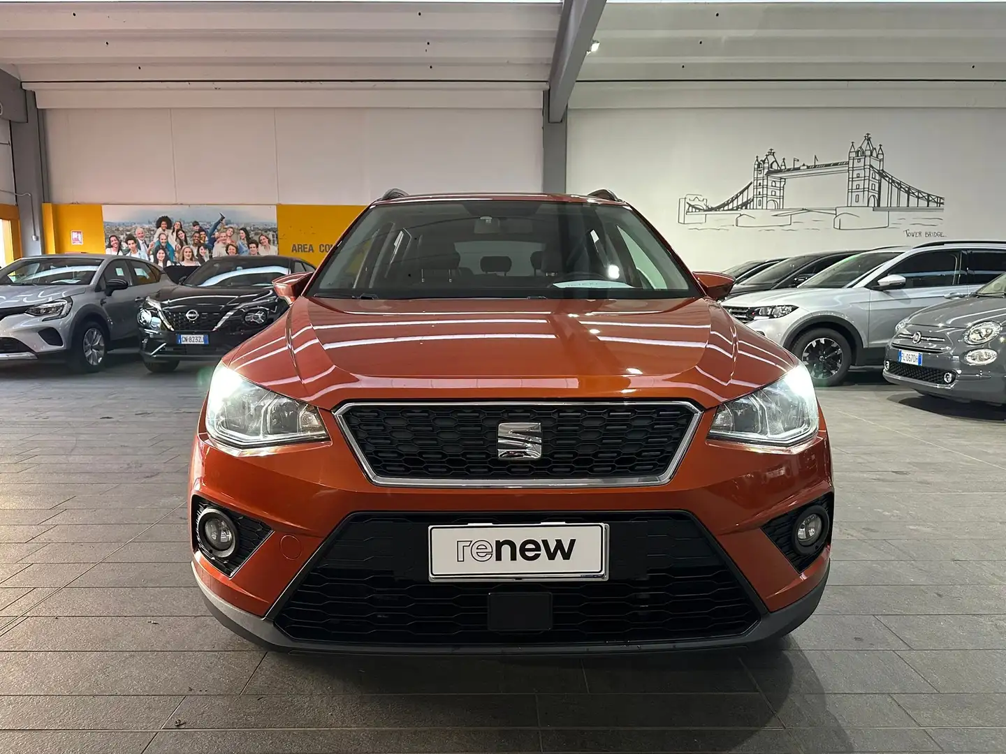 SEAT Arona 1.0 ecotsi Style 115cv CARPLAY/SENSORI/ Arancione - 2