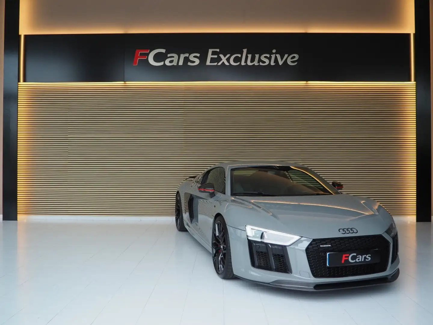 Audi R8 5.2 FSI V10 plus quattro S Tronic Gris - 1