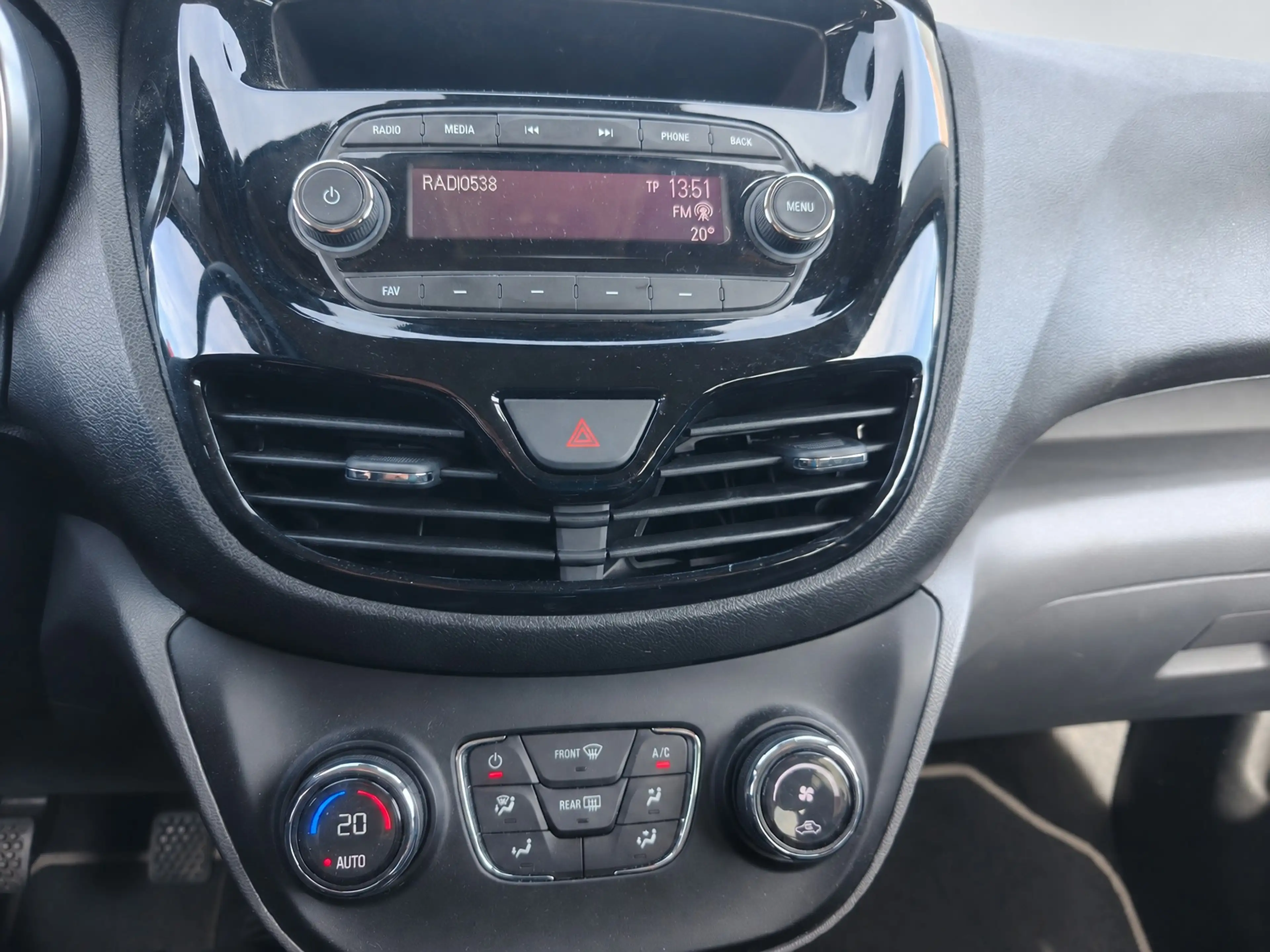 Opel Karl 1.0 ecoFLEX Innovation, Leer, Clima, Cruise, LM, N — photo 11