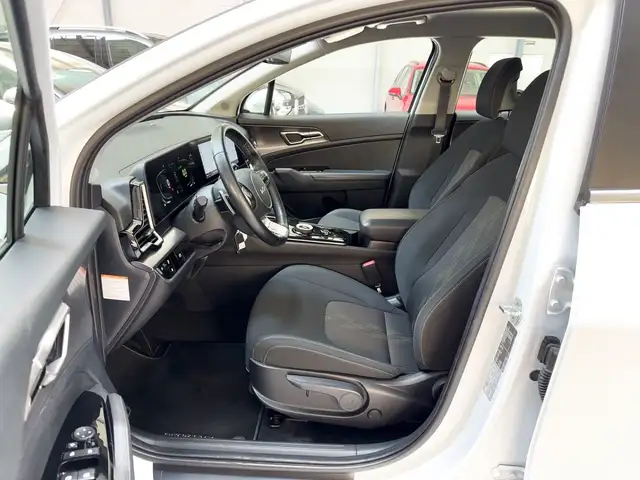 Kia Sportage view 8