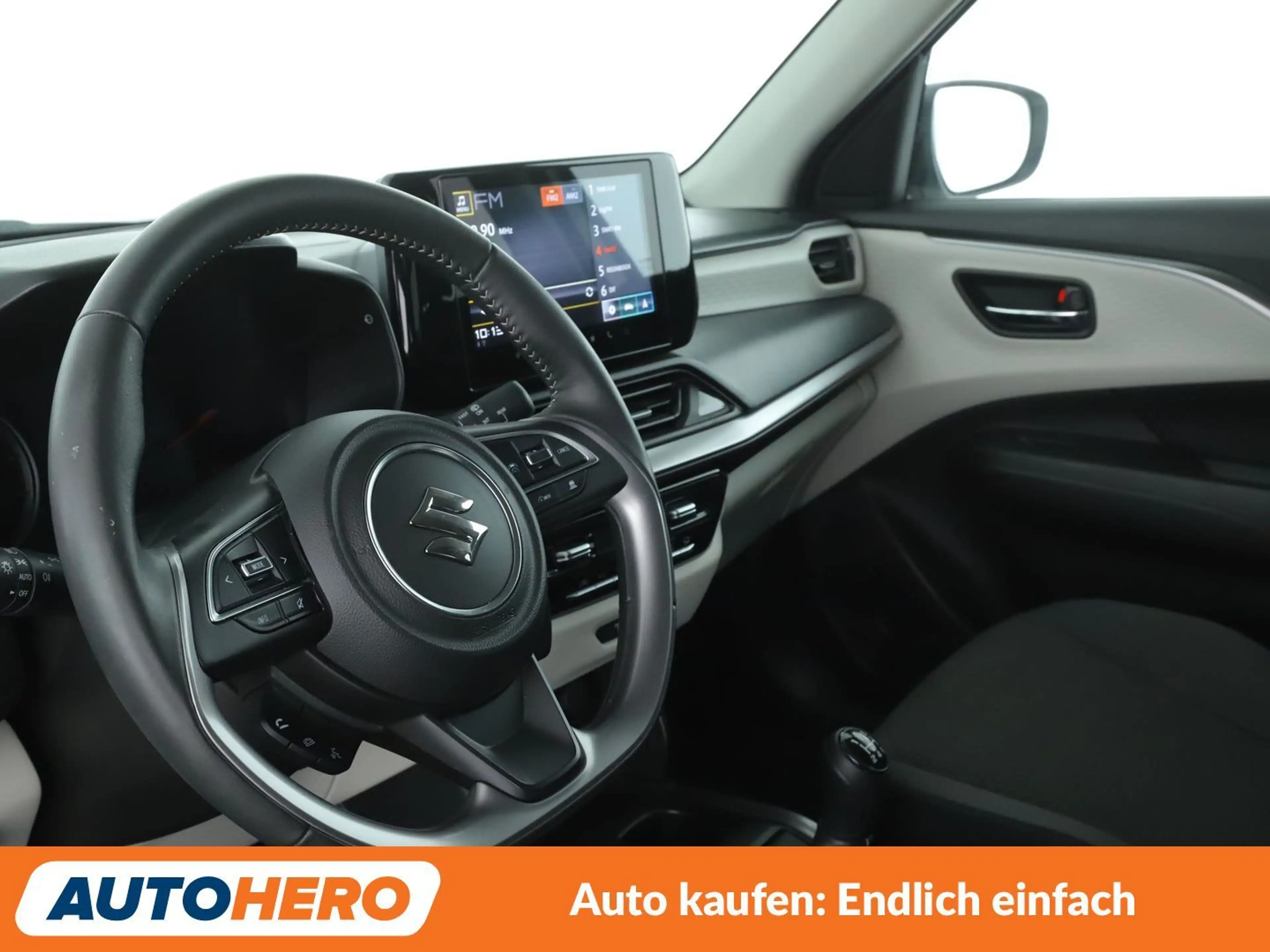 Suzuki Swift 1.2 DualJet Mild-Hybrid Comfort+*NAVI*ACC*CAM*PDC* — photo 11