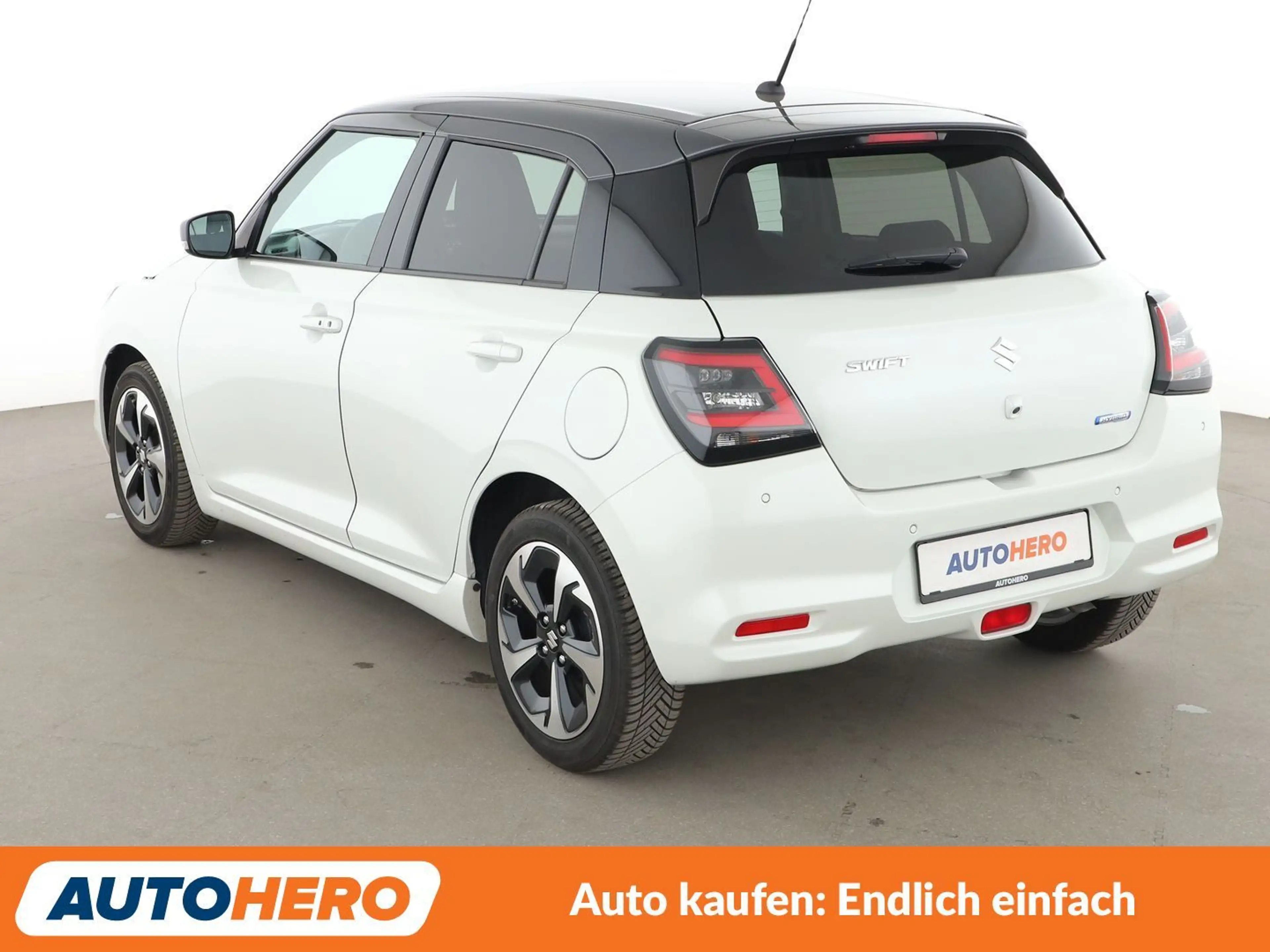 Suzuki Swift 1.2 DualJet Mild-Hybrid Comfort+*NAVI*ACC*CAM*PDC* — photo 4