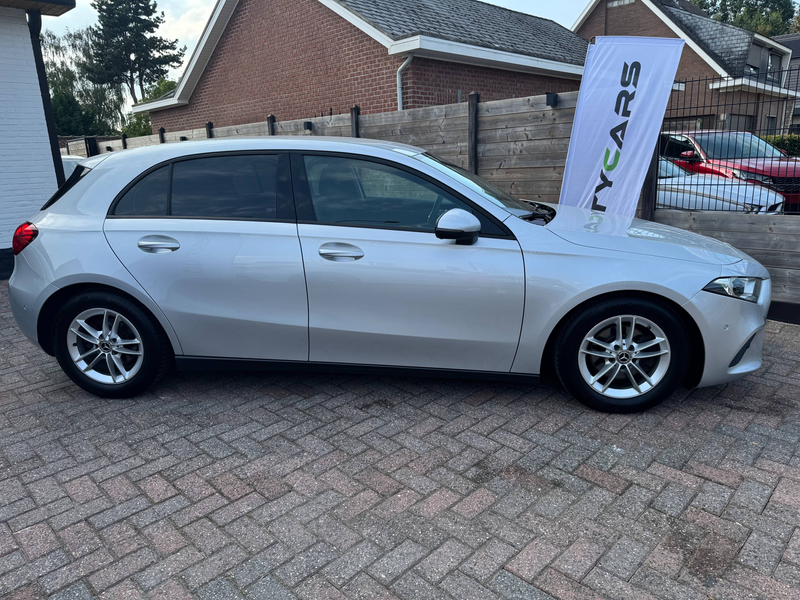 Mercedes-Benz A 180 d-ÉTAT NEUF!-CARNET COMPLET MERCEDES-EU6 d-1 AN DE GARANTIE-TOPDEAL!! — photo 9