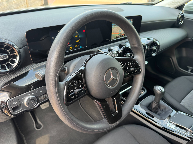Mercedes-Benz A 180 d-ÉTAT NEUF!-CARNET COMPLET MERCEDES-EU6 d-1 AN DE GARANTIE-TOPDEAL!! — photo 14